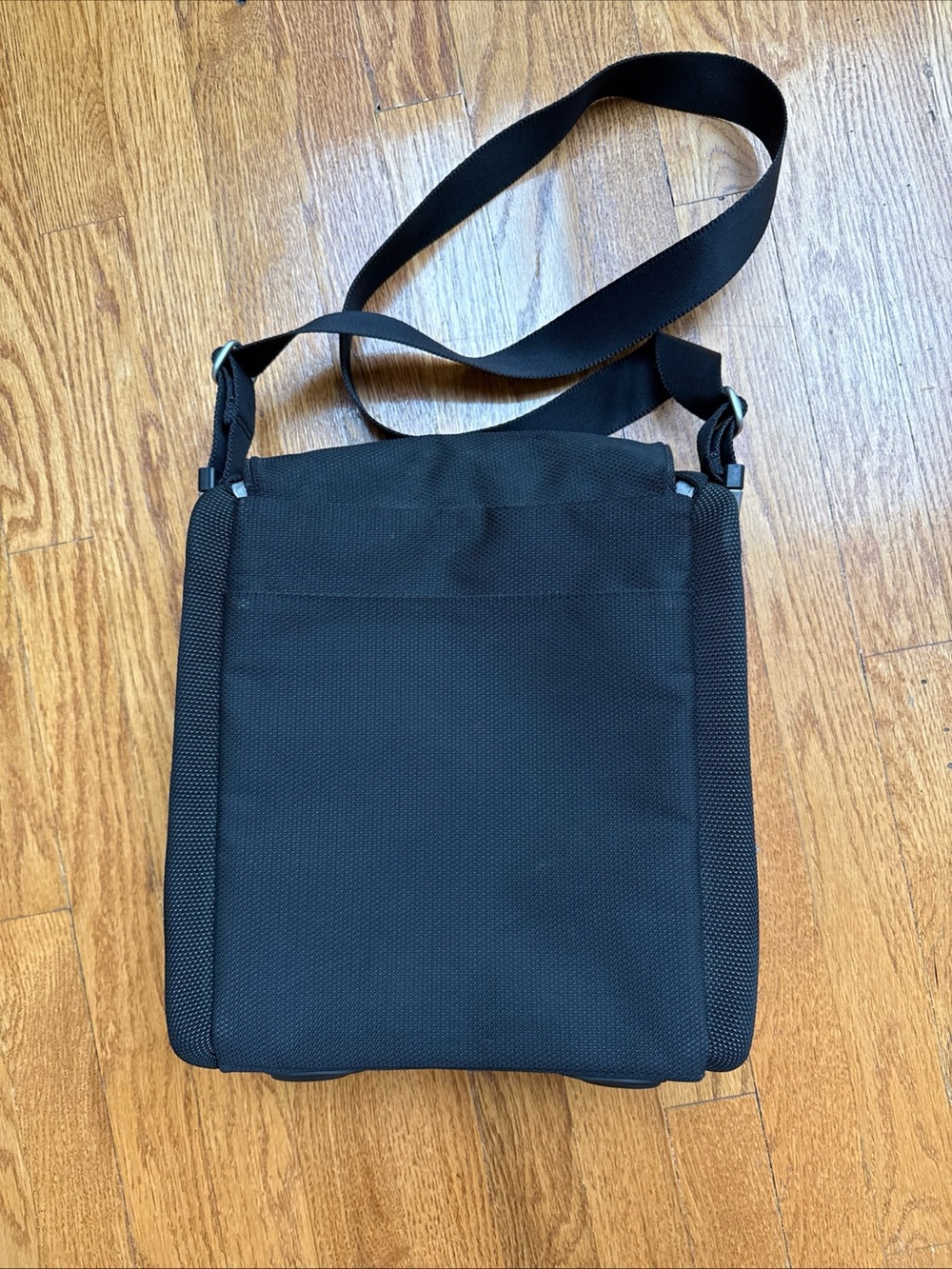 Tumi Black Nylon Messenger Crossbody - Picture 4 of 10